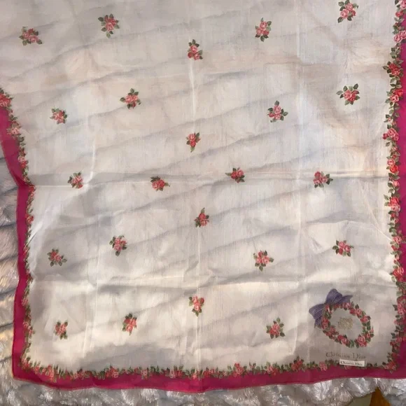 vintage Christian Dior floral handkerchief. - Picture 3 of 7